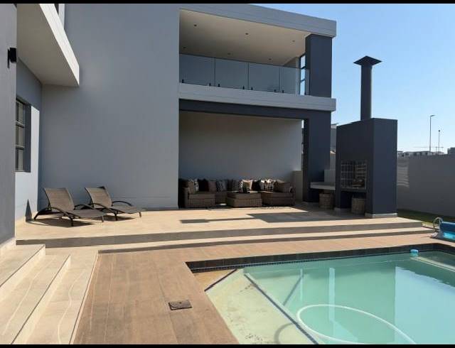 5 BEDROOM HOUSE FOR SALE IN FOUNTAINBROOK ESTATE